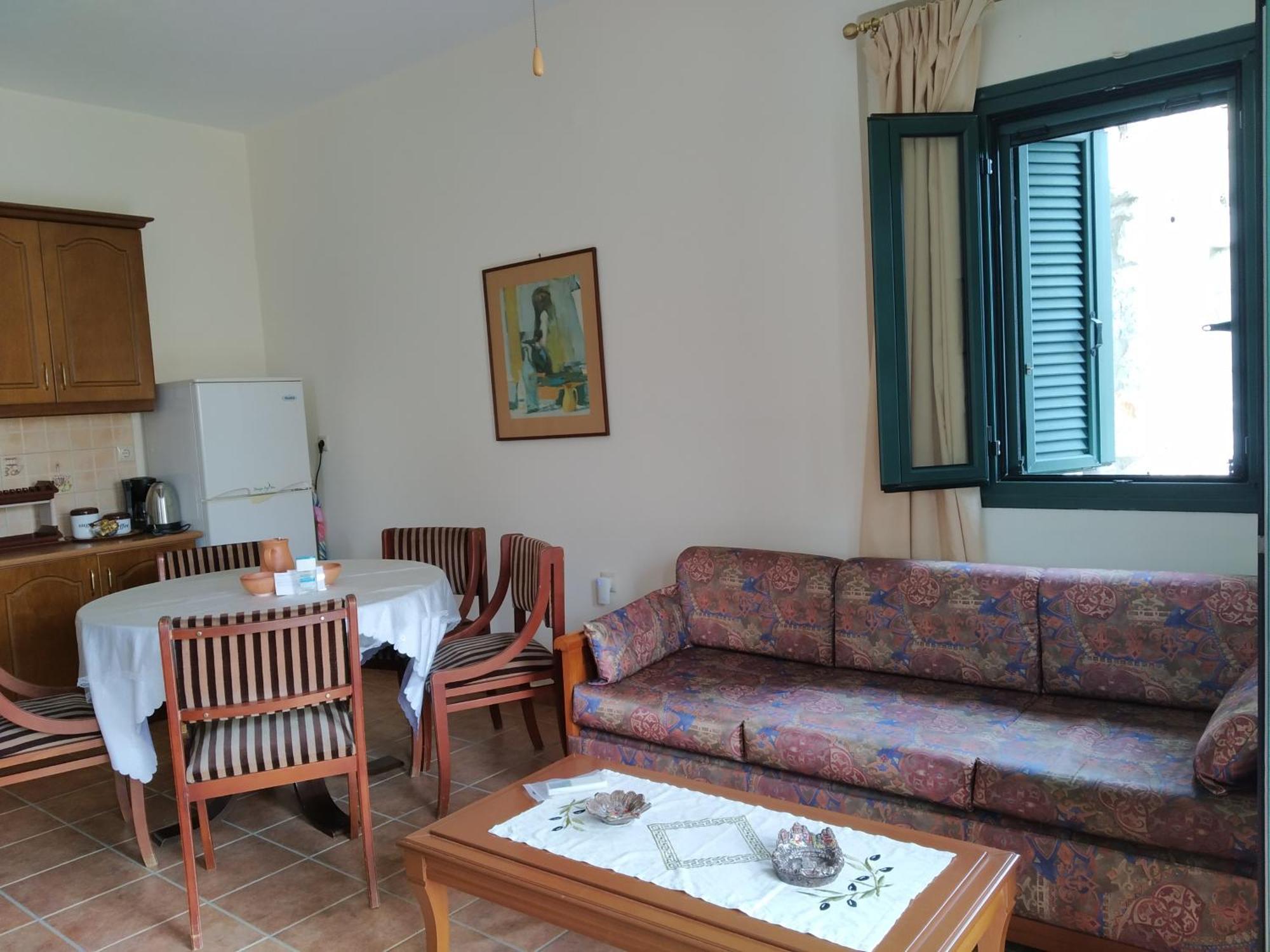 Néon OítilonVatoulia House公寓式酒店 外观 照片